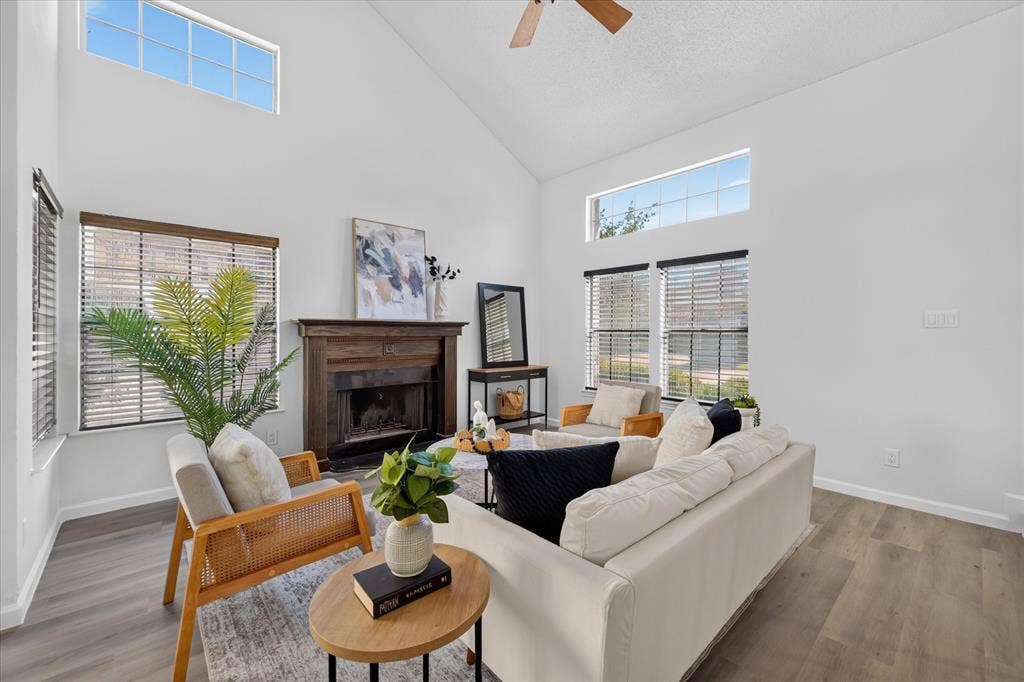 631 Mission Circle, Irving, TX 75063 631 Mission Circle, Irving, TX 75063