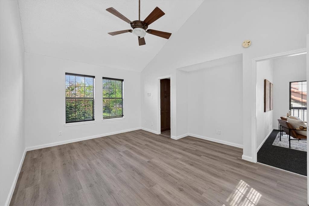 631 Mission Circle, Irving, TX 75063 Upstairs