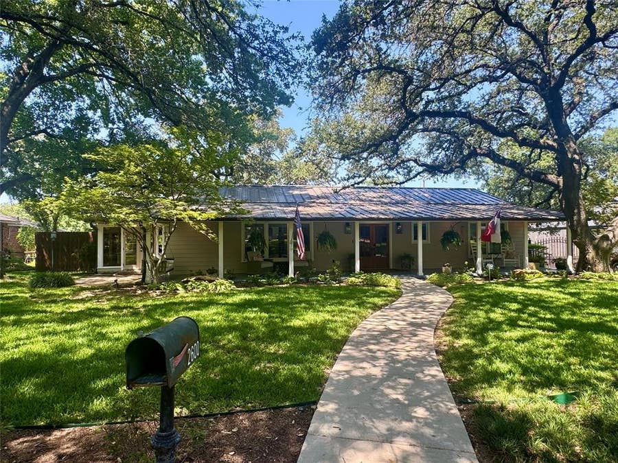 Property photo for 2600 Old Oaks Drive, Waco, TX
