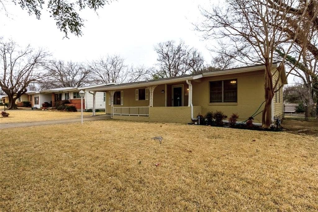 1214 Burleson Street, Grand Prairie, TX 75050 1214 Burleson Street, Grand Prairie, TX 75050