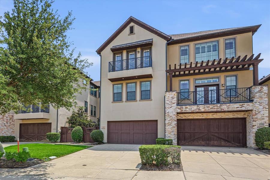 Property photo for 1110 Emerson Park Lane, Irving, TX