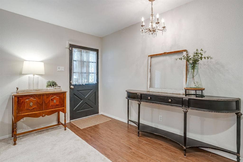 2814 Blackwood Drive, Arlington, TX 76013