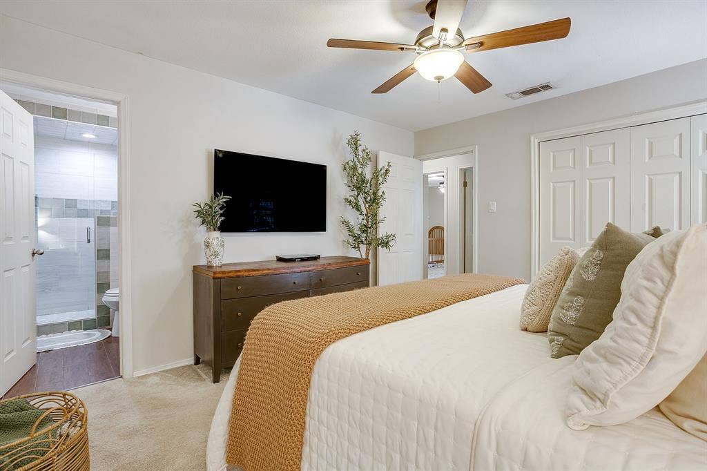 2814 Blackwood Drive, Arlington, TX 76013