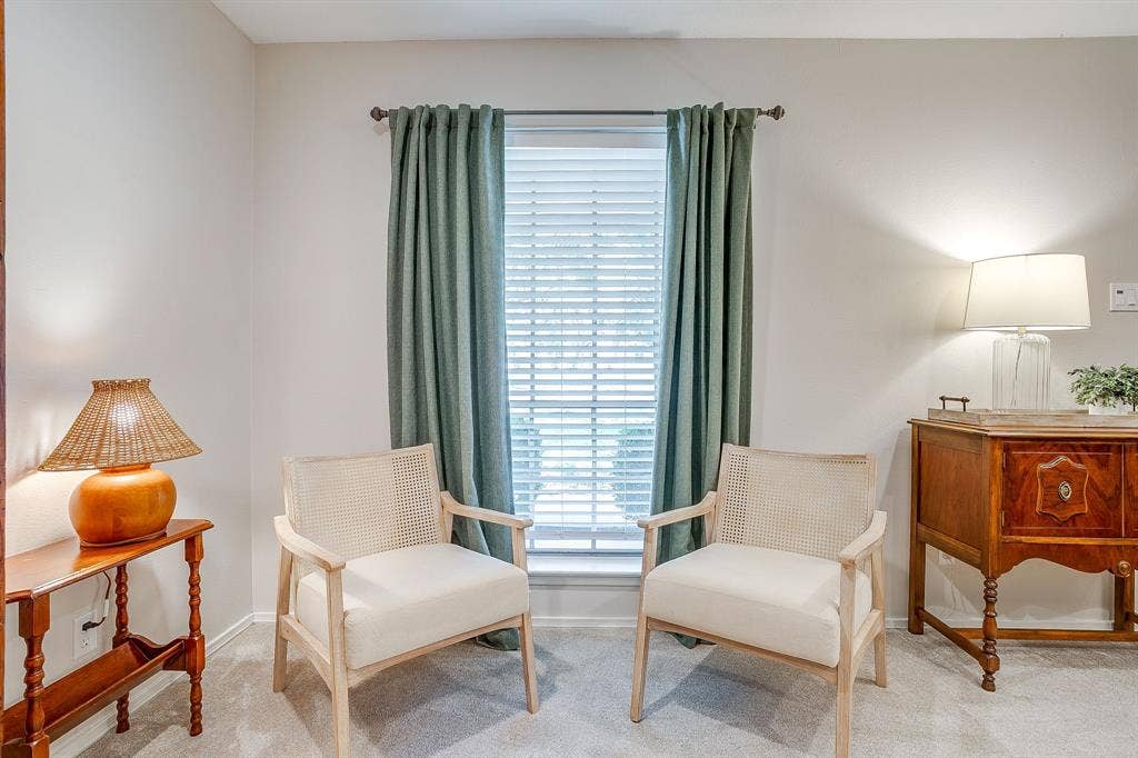 2814 Blackwood Drive, Arlington, TX 76013