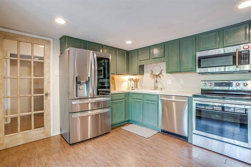 2814 Blackwood Drive, Arlington, TX 76013