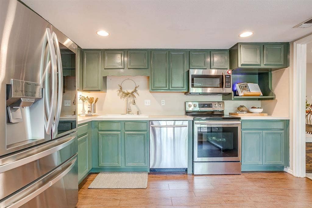 2814 Blackwood Drive, Arlington, TX 76013