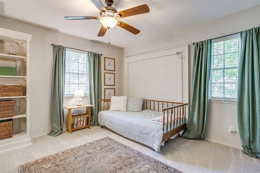 2814 Blackwood Drive, Arlington, TX 76013