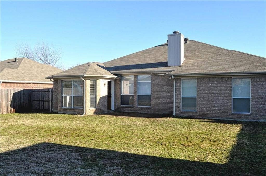 1611 Windcastle Drive, Mansfield, TX 76063 1611 Windcastle Drive, Mansfield, TX 76063