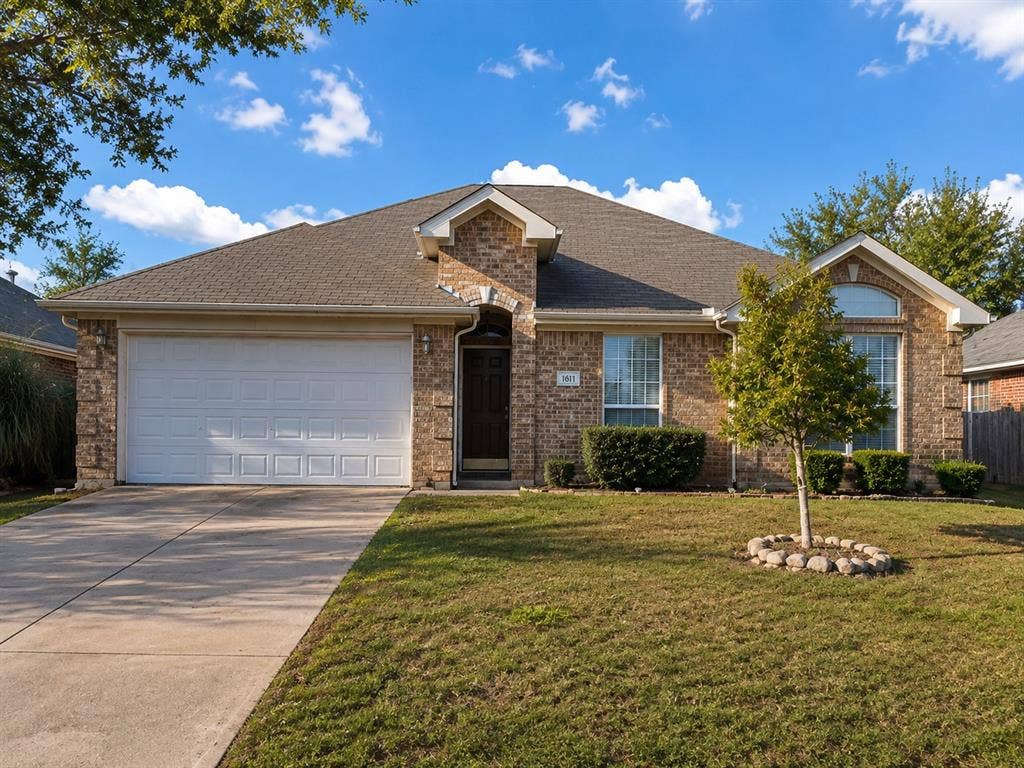 1611 Windcastle Drive, Mansfield, TX 76063 1611 Windcastle Drive, Mansfield, TX 76063