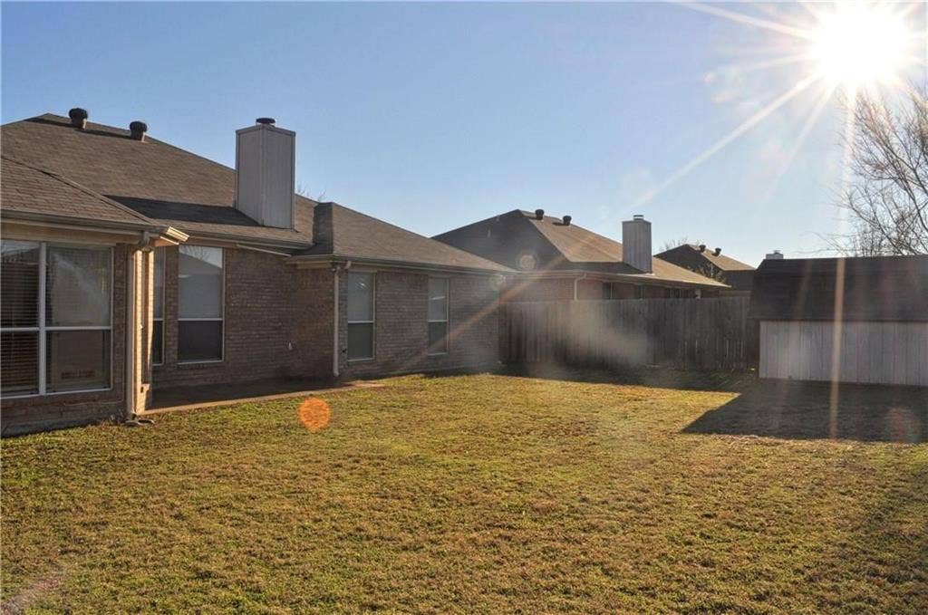 1611 Windcastle Drive, Mansfield, TX 76063 1611 Windcastle Drive, Mansfield, TX 76063