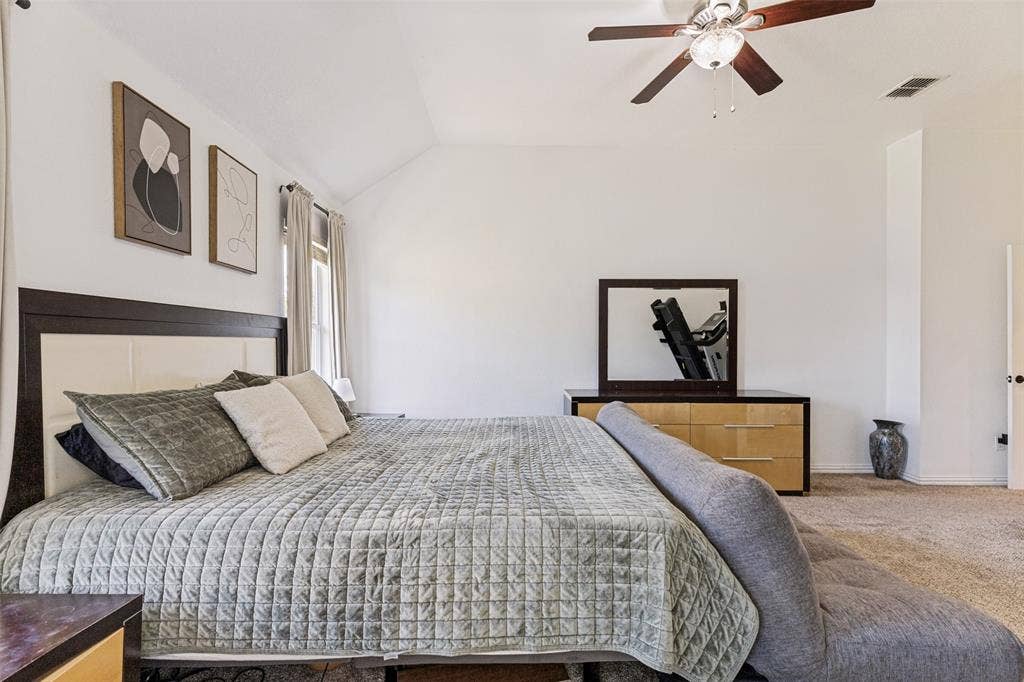 7045 Welshman Drive, Fort Worth, TX 76137