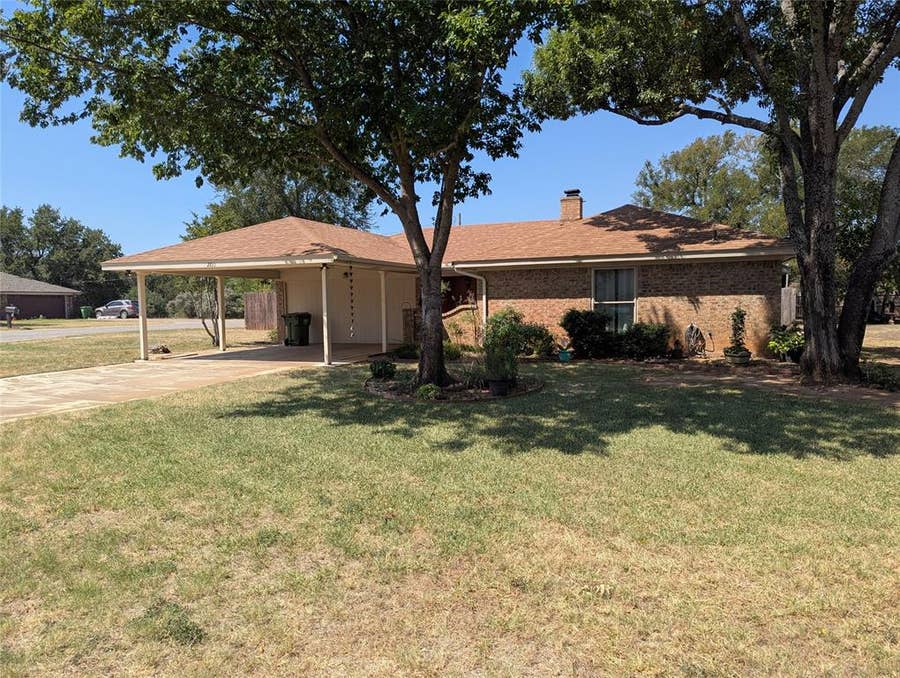 Property photo for 2100 N Rough Creek Court, Granbury, TX