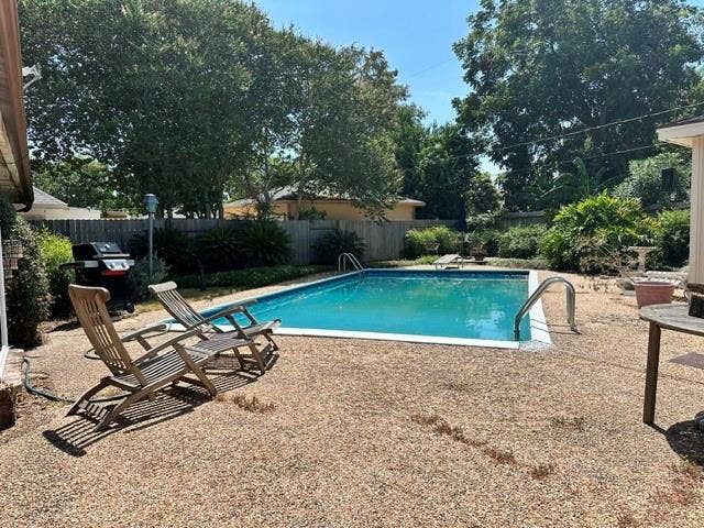 9035 Hendon Lane, Houston, TX 77036 9035 Hendon Lane, Houston, TX 77036