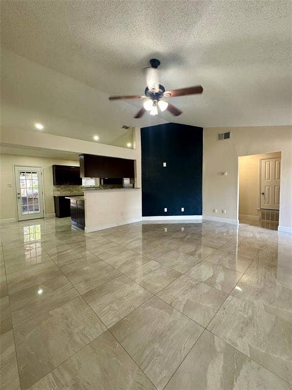 6217 Firebird Drive, Watauga, TX 76148 6217 Firebird Drive, Watauga, TX 76148