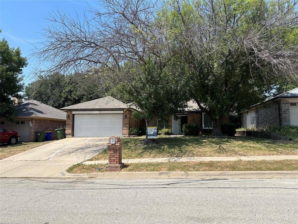 6217 Firebird Drive, Watauga, TX 76148 6217 Firebird Drive, Watauga, TX 76148