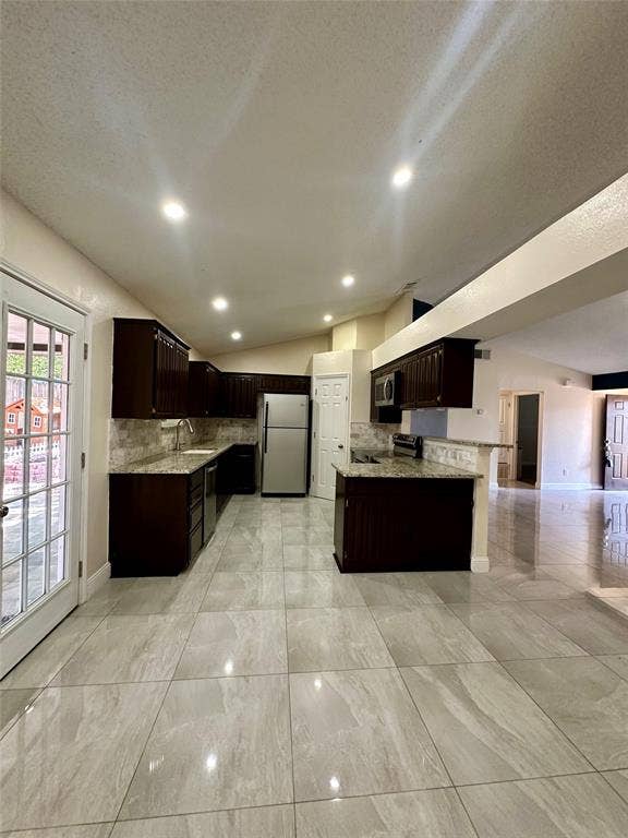 6217 Firebird Drive, Watauga, TX 76148 6217 Firebird Drive, Watauga, TX 76148