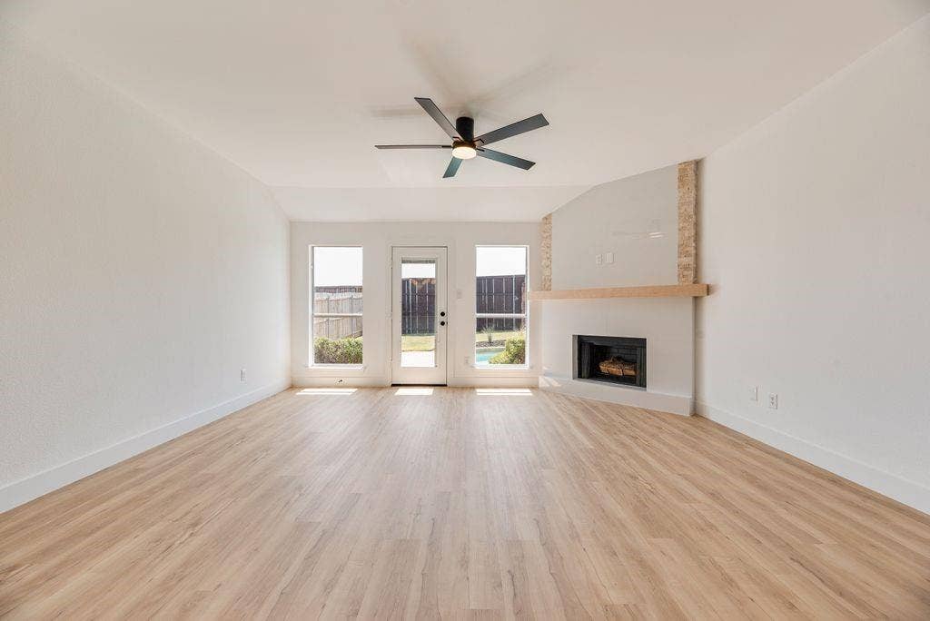 6614 Spartan Drive, Arlington, TX 76001 6614 Spartan Drive, Arlington, TX 76001