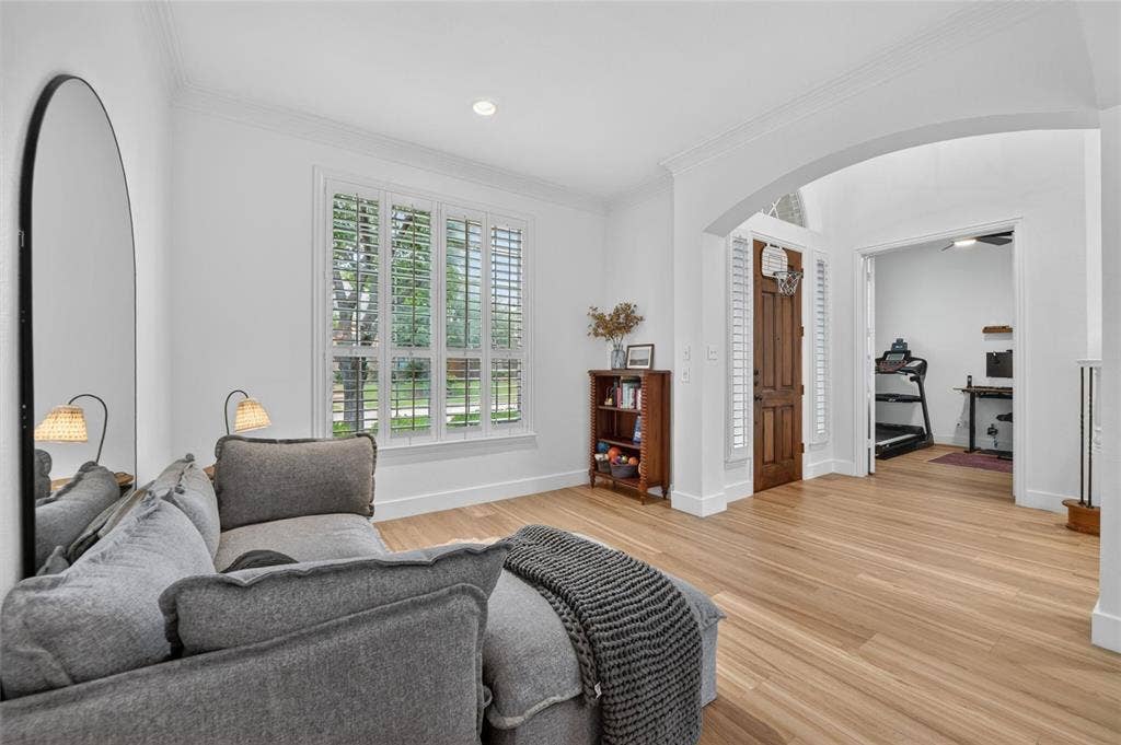 915 Saratoga Drive, Allen, TX 75013 915 Saratoga Drive, Allen, TX 75013