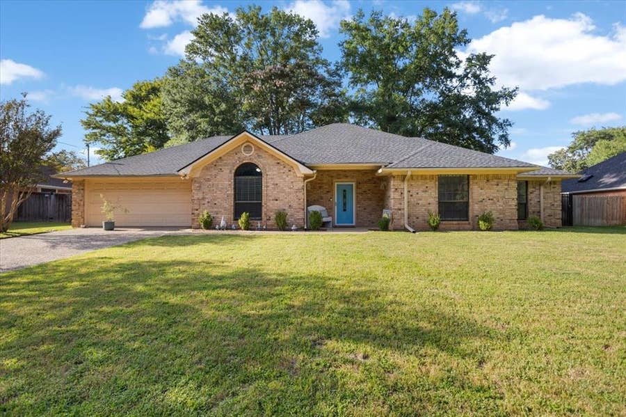 Property photo for 3108 Varsity Drive, Tyler, TX