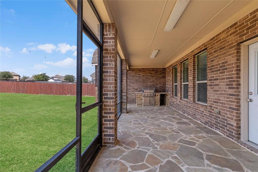 5708 Sleepy Creek Lane, Fort Worth, TX 76179 5708 Sleepy Creek Lane, Fort Worth, TX 76179