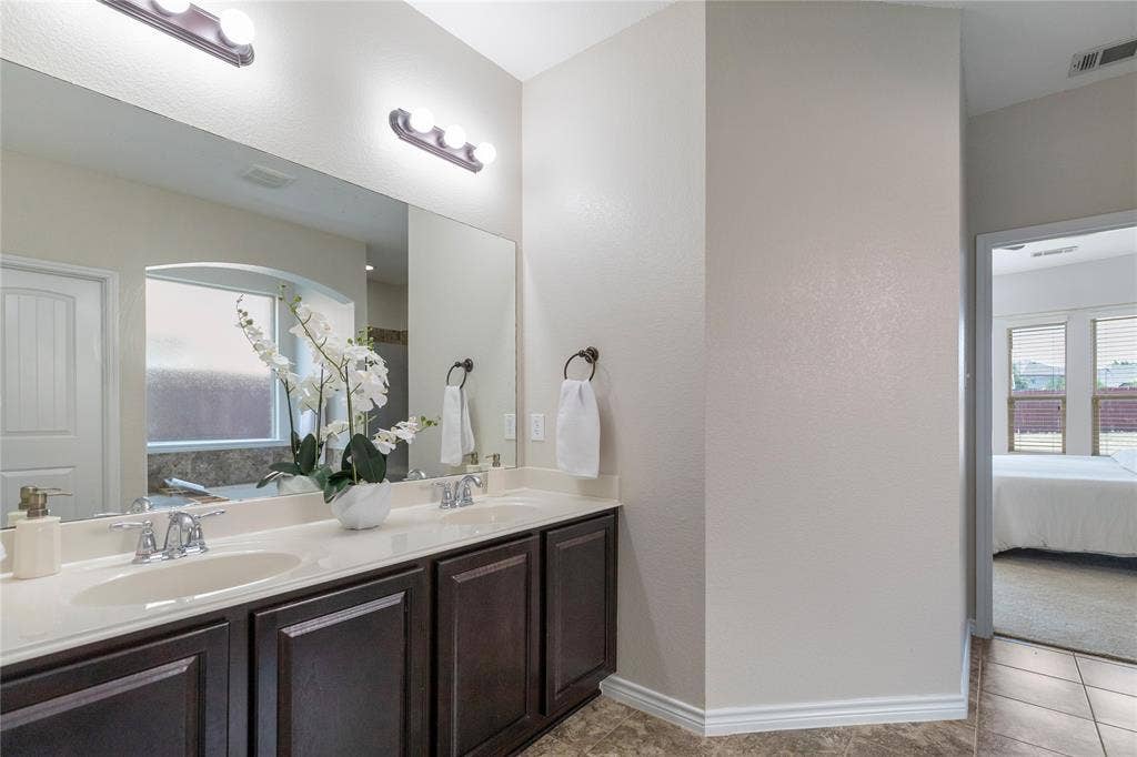 5708 Sleepy Creek Lane, Fort Worth, TX 76179 5708 Sleepy Creek Lane, Fort Worth, TX 76179