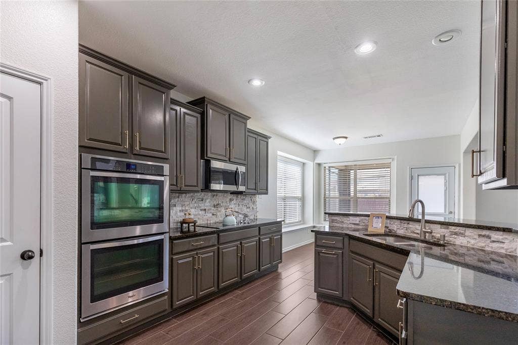 5708 Sleepy Creek Lane, Fort Worth, TX 76179 5708 Sleepy Creek Lane, Fort Worth, TX 76179