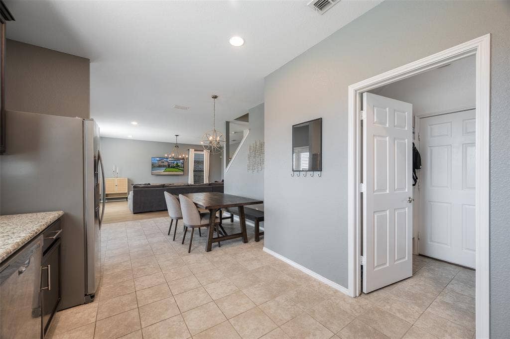 3113 Peninsula Trail, Denton, TX 76208