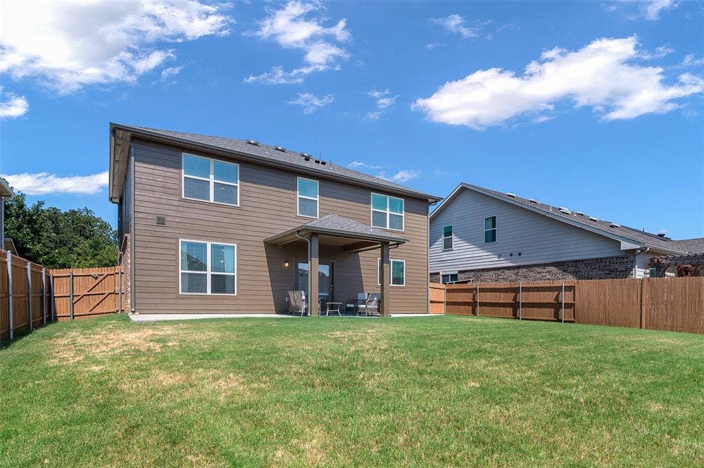3113 Peninsula Trail, Denton, TX 76208