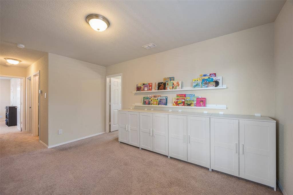 3113 Peninsula Trail, Denton, TX 76208