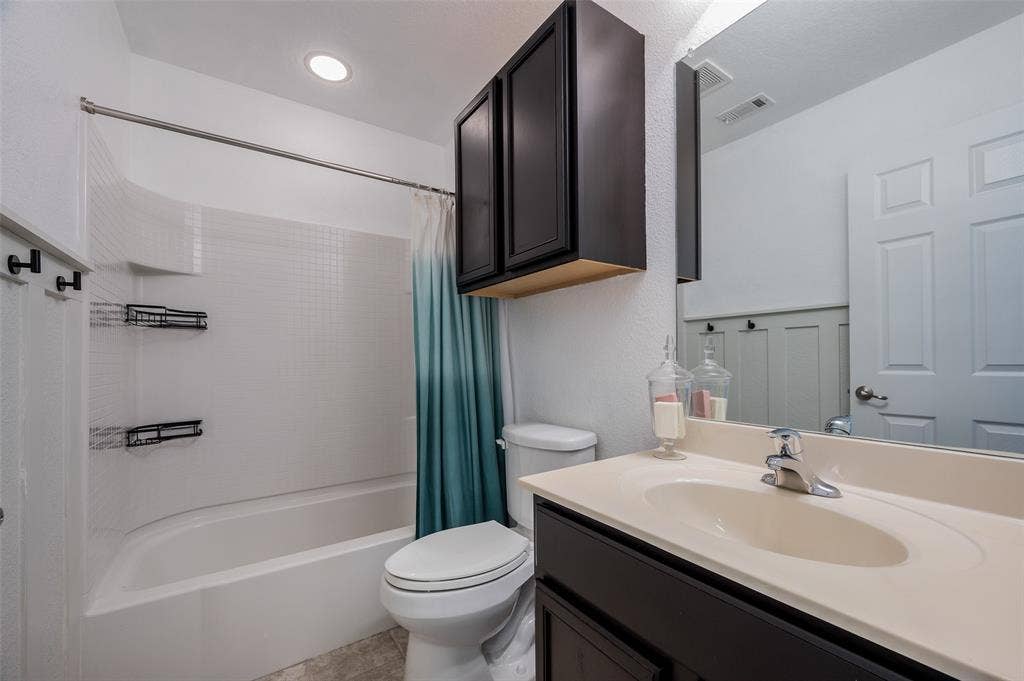 3113 Peninsula Trail, Denton, TX 76208