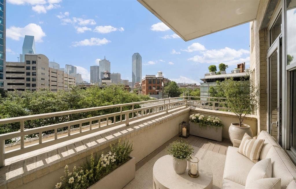 2323 N Houston Street, #310, Dallas, TX 75219 2323 N Houston Street, #310, Dallas, TX 75219