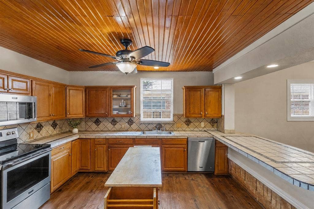 9224 Nathan Drive, White Settlement, TX 76108 9224 Nathan Drive, White Settlement, TX 76108