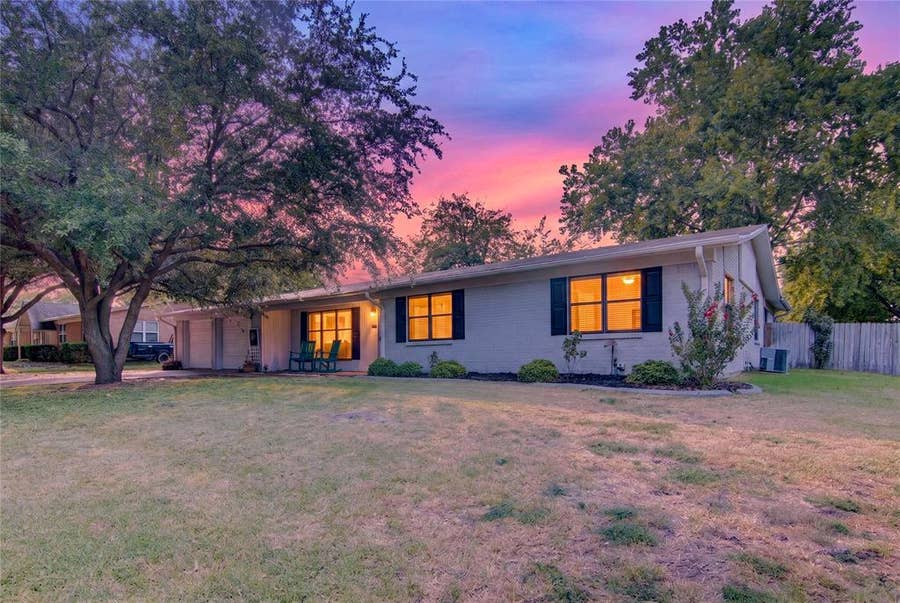 Property photo for 807 W Elizabeth Drive, Robinson, TX
