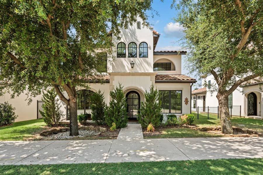 Property photo for 2850 Lakeside Parkway, #110, Flower Mound, TX
