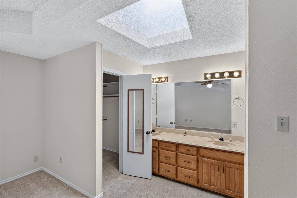 5103 El Rancho Court, Arlington, TX 76017 5103 El Rancho Court, Arlington, TX 76017