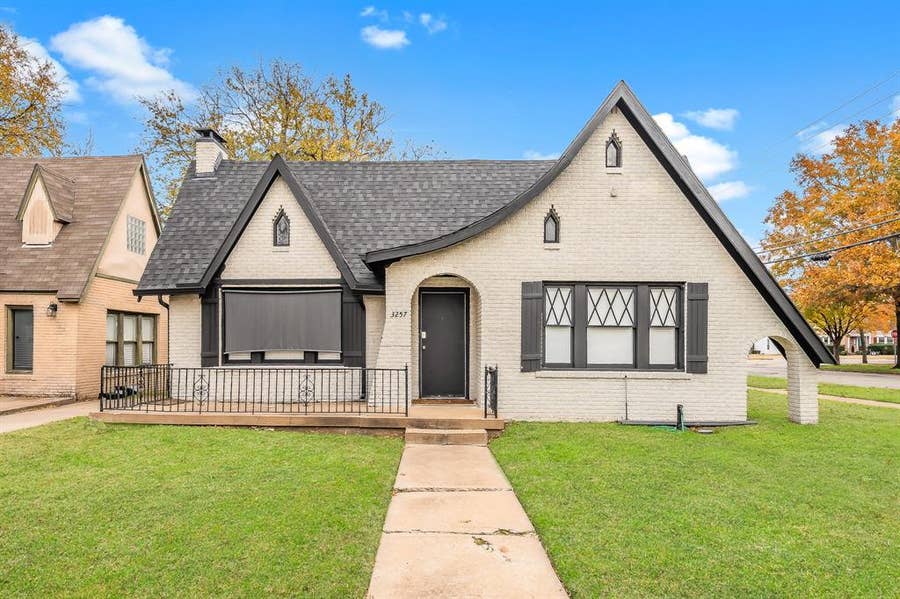 Property photo for 3257 Greene Avenue, Fort Worth, TX
