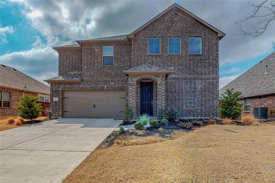 Property photo for 961 Waterview Drive, Prosper, TX