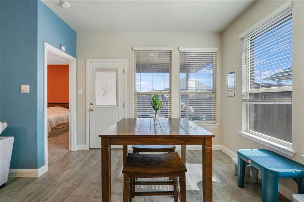 5291 Crystal Lake Avenue, Krum, TX 76249 5291 Crystal Lake Avenue, Krum, TX 76249