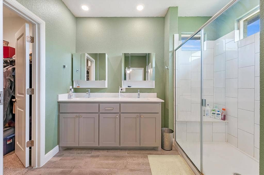 5291 Crystal Lake Avenue, Krum, TX 76249 5291 Crystal Lake Avenue, Krum, TX 76249
