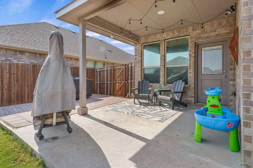 5291 Crystal Lake Avenue, Krum, TX 76249 5291 Crystal Lake Avenue, Krum, TX 76249