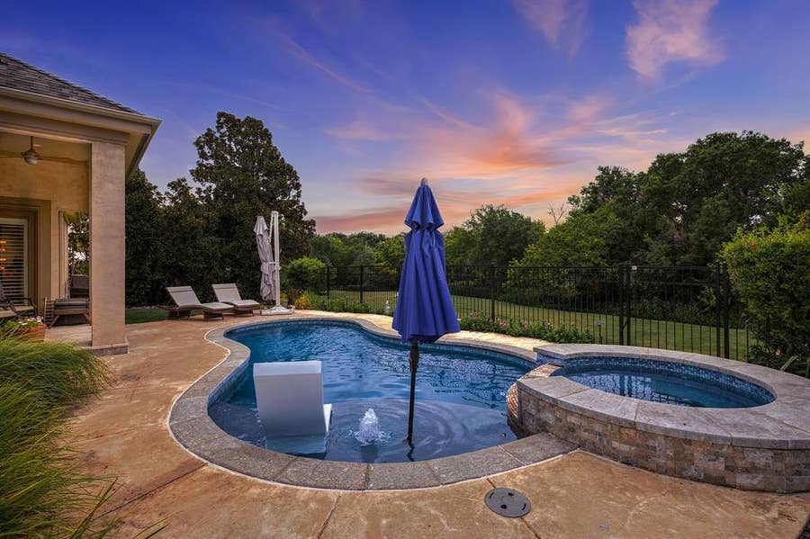 Property photo for 520 Queensbury Turn, Southlake, TX