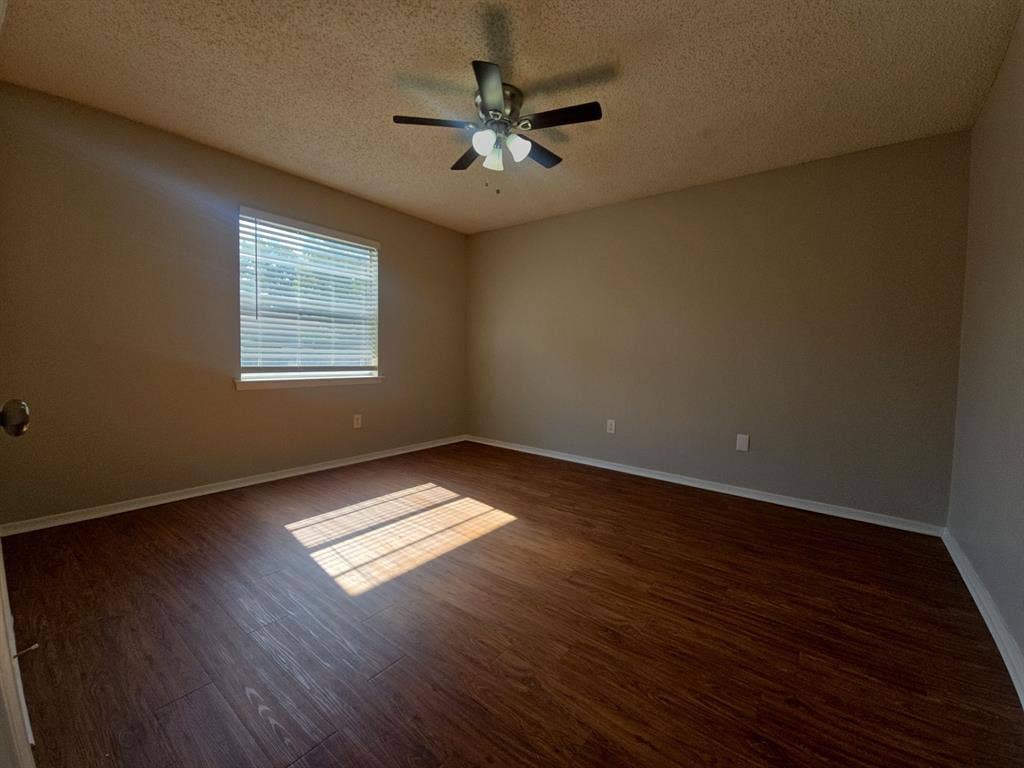 6620 Lyndale Drive, Watauga, TX 76148 6620 Lyndale Drive, Watauga, TX 76148