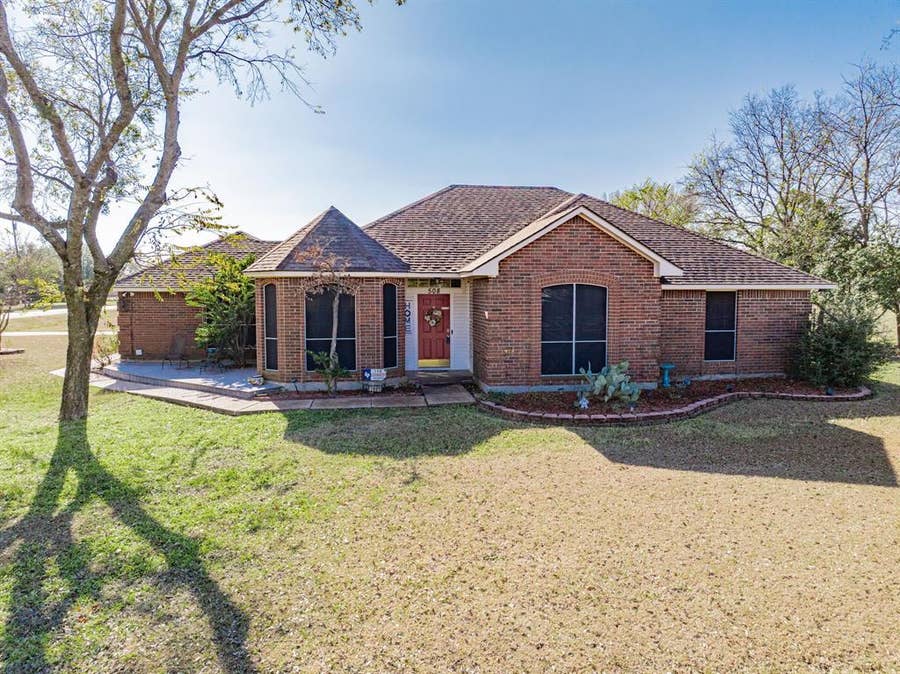Property photo for 508 Tishomingo Road, Waxahachie, TX