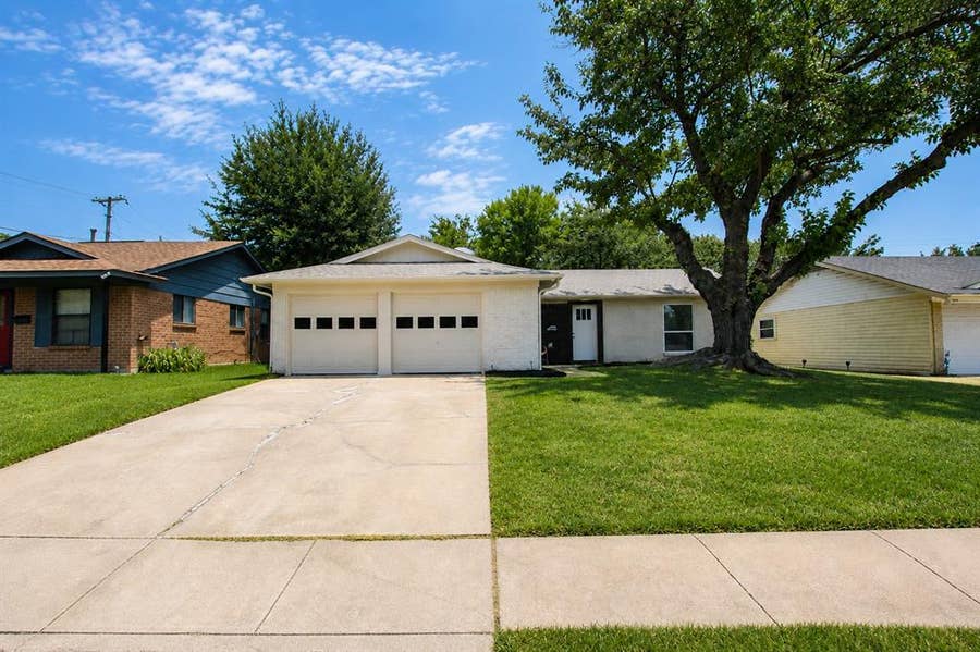 Property photo for 1014 Bunn Drive, Irving, TX