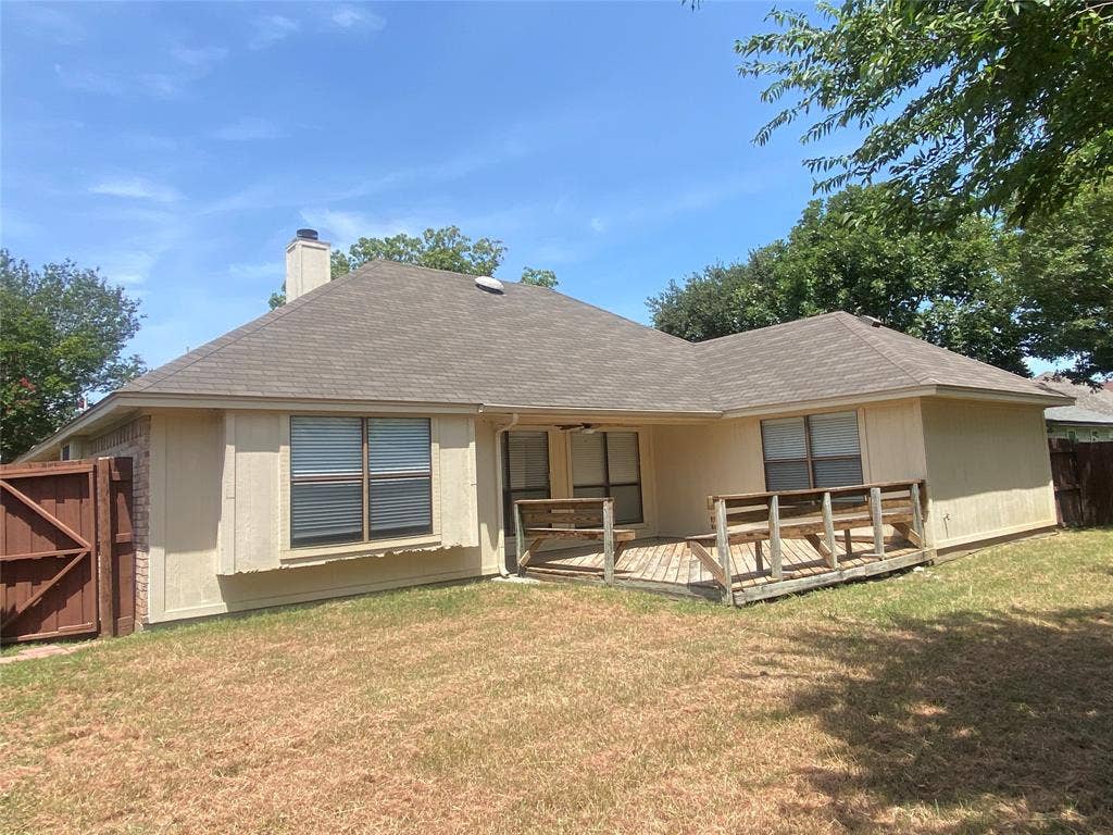 825 Springfield Drive, Cedar Hill, TX 75104 825 Springfield Drive, Cedar Hill, TX 75104