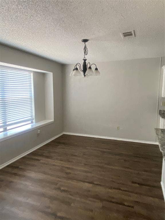 825 Springfield Drive, Cedar Hill, TX 75104 825 Springfield Drive, Cedar Hill, TX 75104