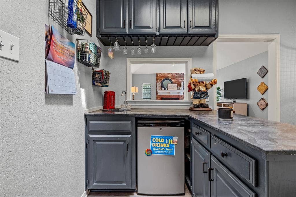 9605 Oak Springs Drive, Woodway, TX 76712 9605 Oak Springs Drive, Woodway, TX 76712