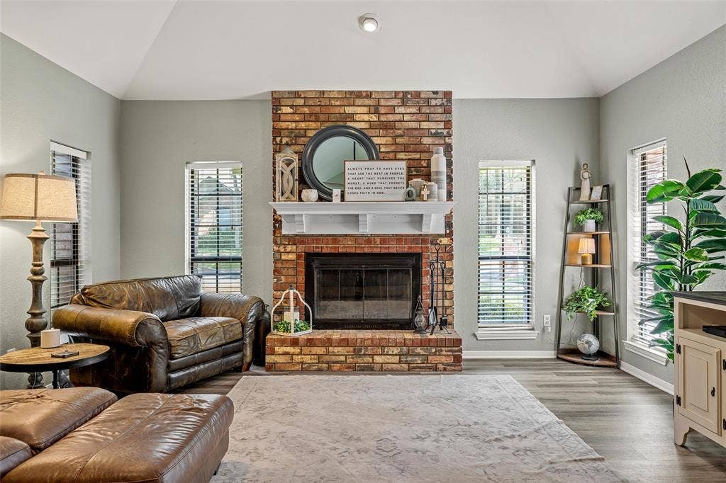 9605 Oak Springs Drive, Woodway, TX 76712 9605 Oak Springs Drive, Woodway, TX 76712