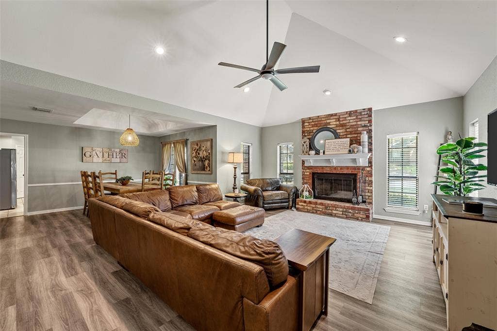 9605 Oak Springs Drive, Woodway, TX 76712 9605 Oak Springs Drive, Woodway, TX 76712