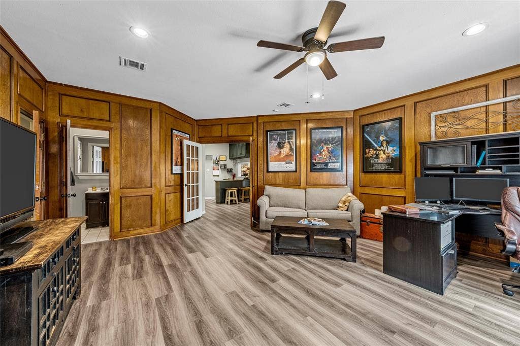 9605 Oak Springs Drive, Woodway, TX 76712 9605 Oak Springs Drive, Woodway, TX 76712